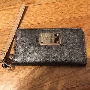 Hardly used MK wristlet